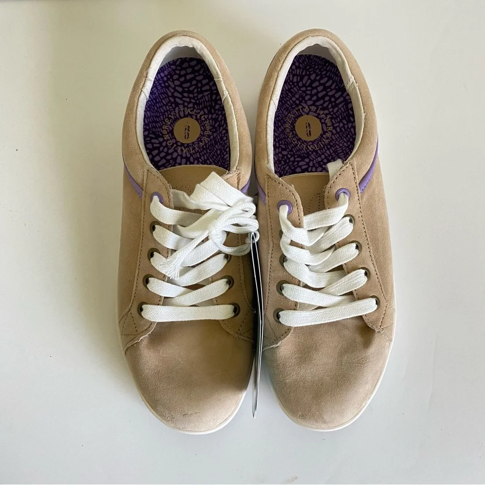 REVITALIGN Women's Avalon Sneaker - Picture 7 of 9